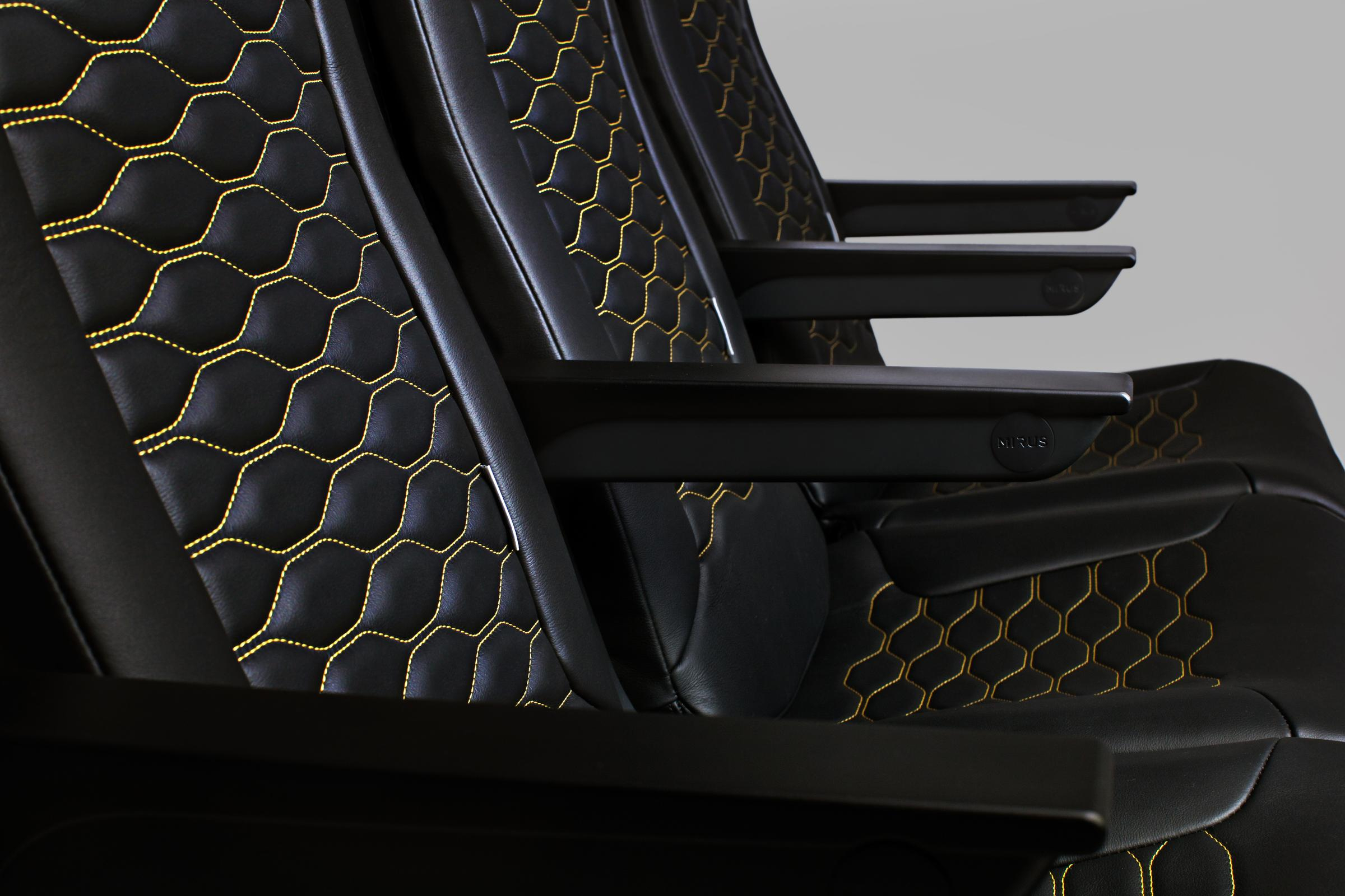 Mirus seats